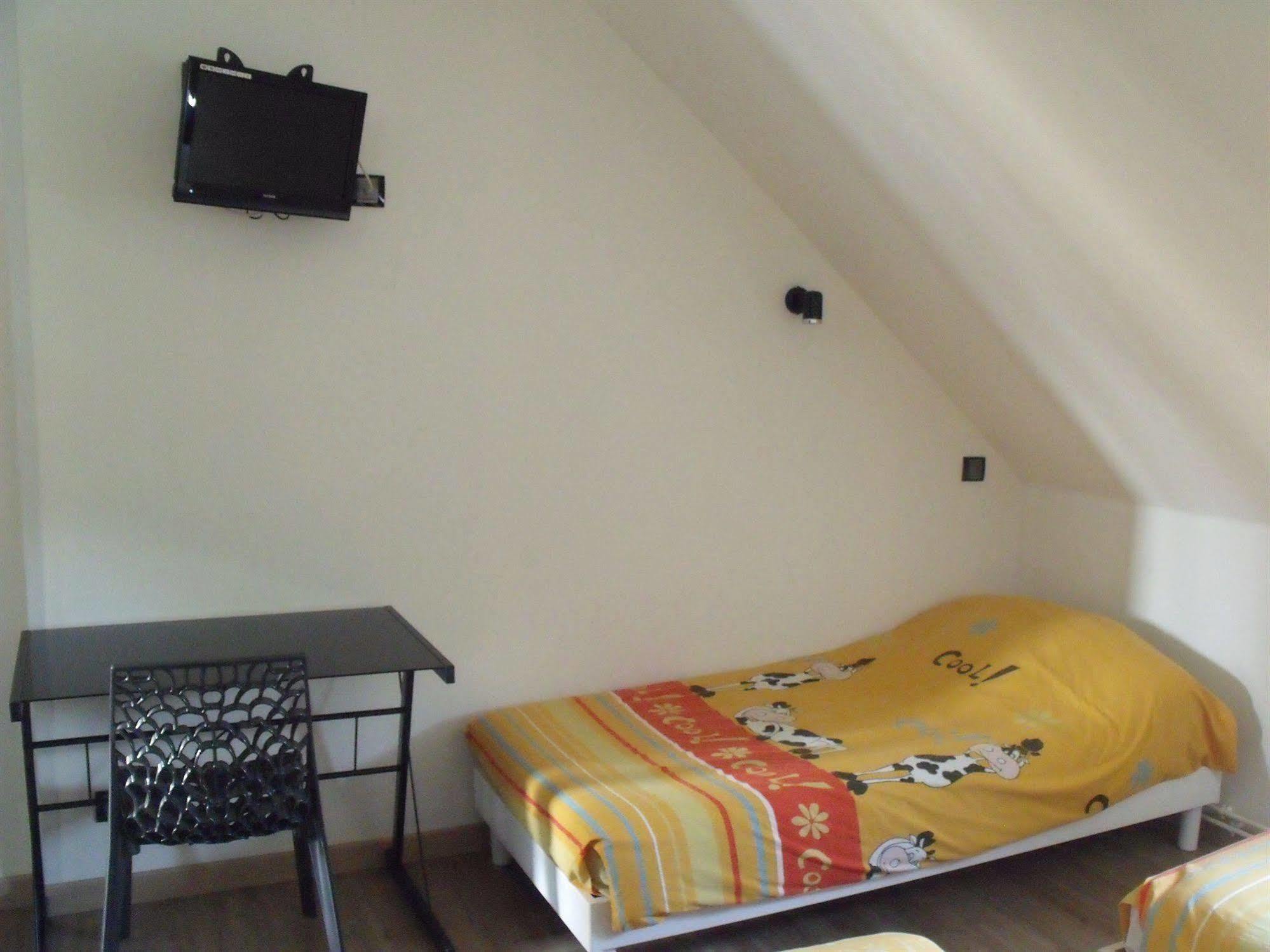 Le Clos Robinson Guest house 2*
